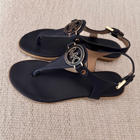 Michael Kors sandals 💙 - Picture 2 of 2
